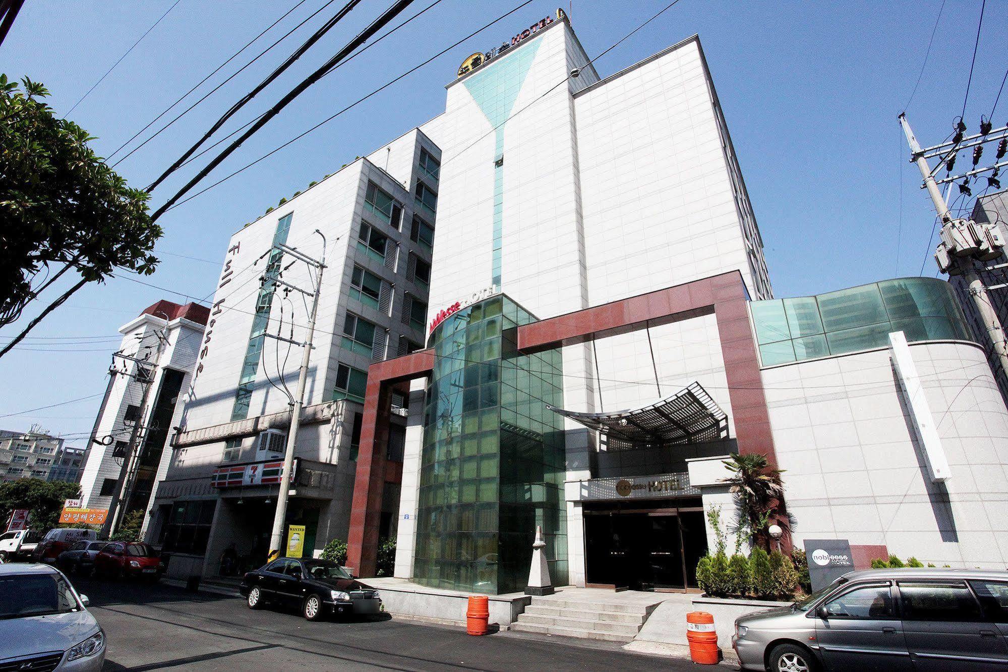 Noblesse Hotel Jeju Exterior foto